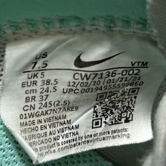 Nike React Miler 2 CW7136-002 Women's Size 7.5 White Mint Green Running Shoes - Picture 13 of 13